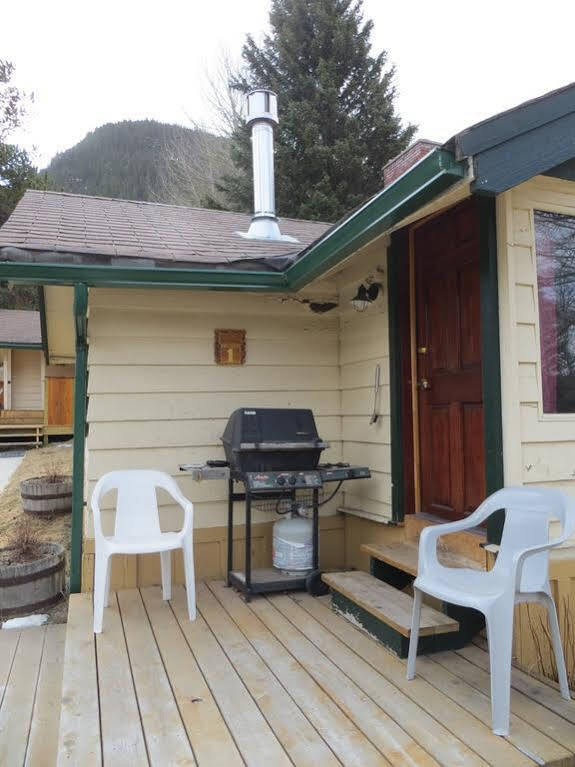 Hillside Bungalows Banff Exterior foto